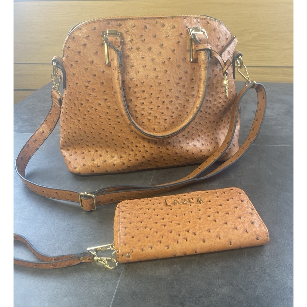 LA2LA Boutique Purse & Wristlet Wallet Faux Osterich Brown‎